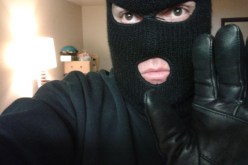 امرأة تنقذ جارها العراقي من قبضة 3 مجهولين حاولوا ذبحه في المدية !