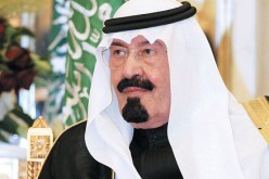 العاهل السعودي يامر باعادة فتح السفارة السعودية في القاهرة