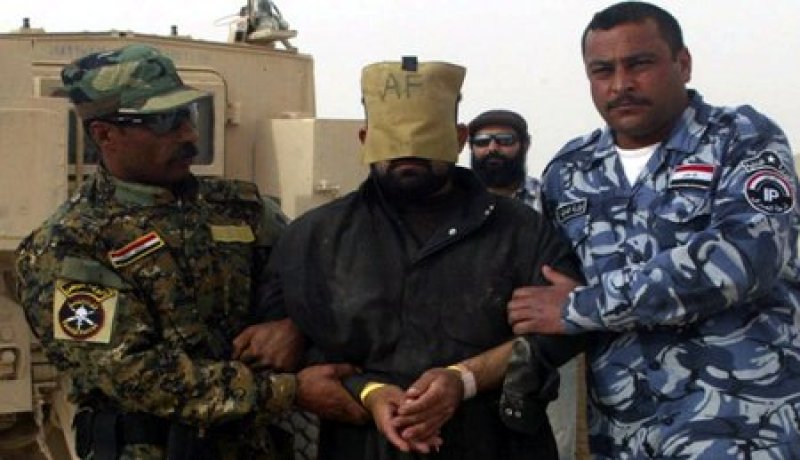 القبض على وزير مالية داعش متخفيًا بين المدنيين بالرمادي