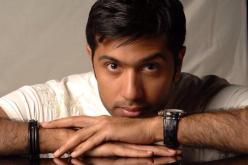 العراقي همام إبراهيم يعيد أغنيتين لمامي وبلاوي الهواري