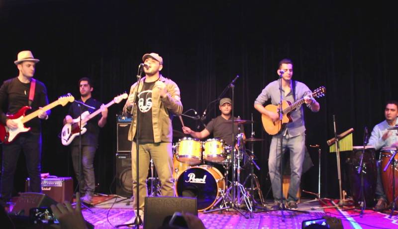 فرقة فريكلان تحيي حفلا فنيا في جيجل