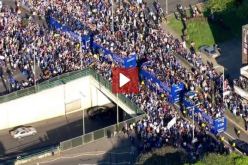 بالفيديو.. إحتفال ليستر ومحرز باللقب التاريخي