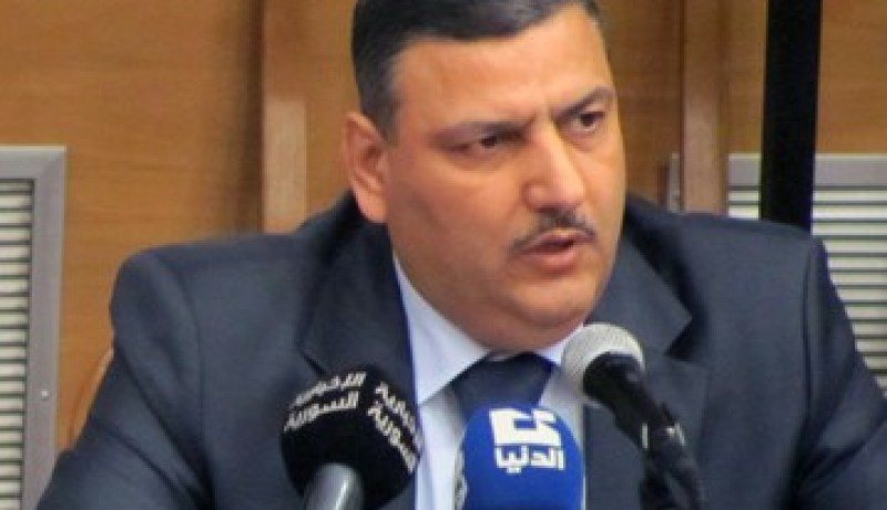 حجاب: أعلن براءتي من النظام السوري الفاسد