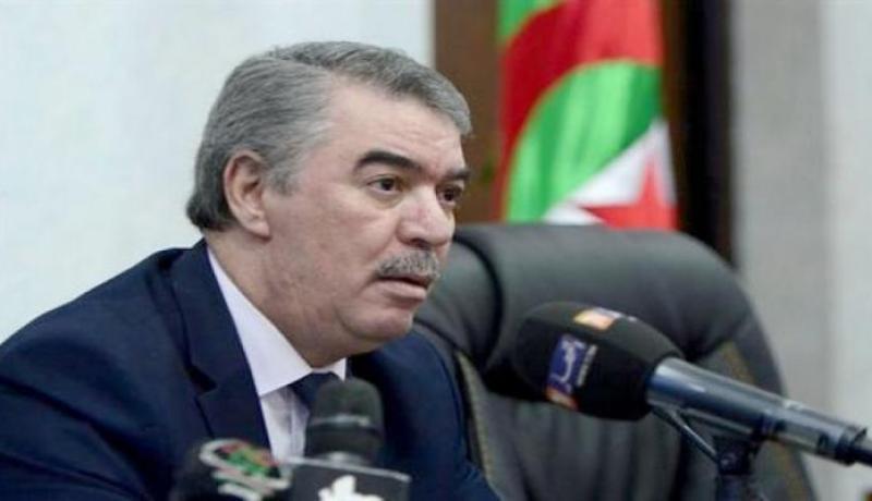 حجار يفتح مسابقة للتكوين في الخارج للطلبة الأوائل