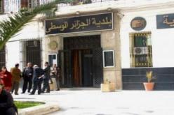“أميار الكرسي الذهبي” بالعاصمة يرفضون الرحيل