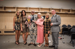 “ماكغريغور” يعود إلى زوجته والعائلة