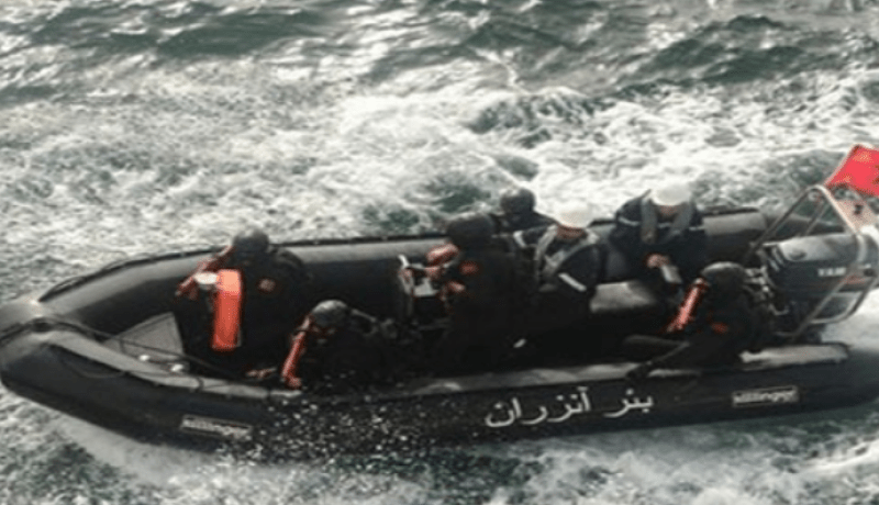 البحرية المغربية تنقذ 30 صيادا علقوا في البحر