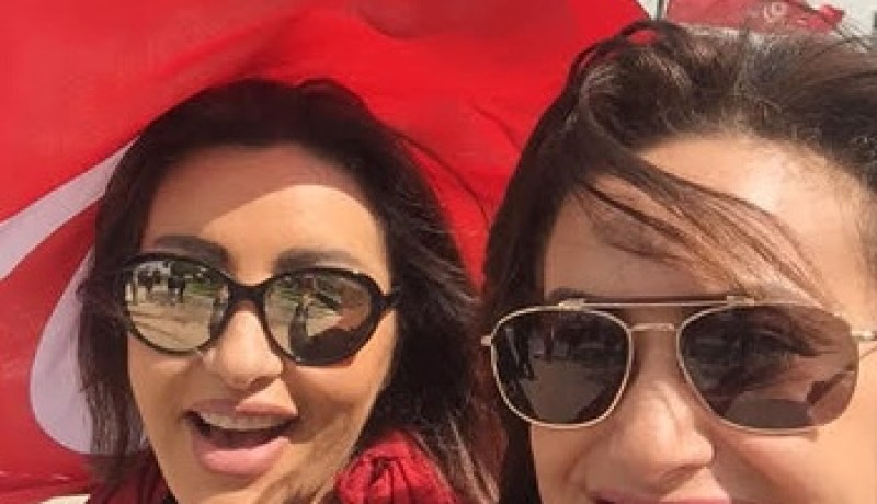 مشاركة الفنانات التونسيات في المسيرة العالمية ضد الإرهاب