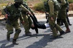 استشهاد فلسطيني برصاص الإحتلال بعد طعنه حارسي أمن  إسرائيليين