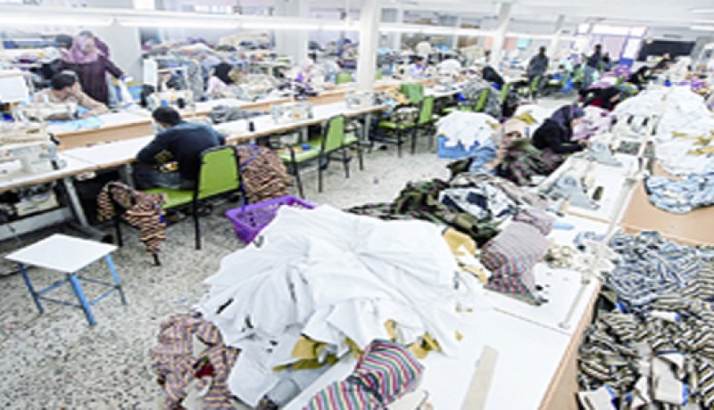 المجمع صناعة الألبسة يعيد تهيئة وحداته الانتاجية