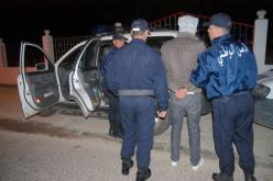 توقيف 3 أشخاص وحجز بندقيتي صيد وذخيرة حية بالبيض