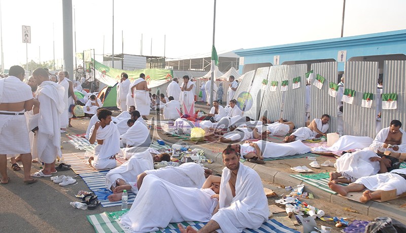 إنقسام بين الحجاج الجزائريين بسبب المبيت في عرفة أو منى