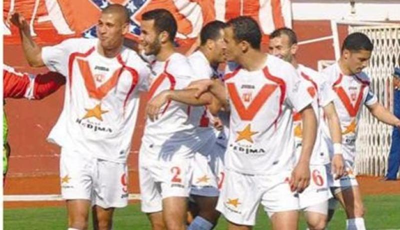 راتب شهـر في أرصدة اللاعبين وميشال يعول على توقف البطولة لتصحيح الأخطاء