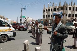 الحوثيون يفرجون عن 57 من المحتجزين  لديهم في عمران باليمن