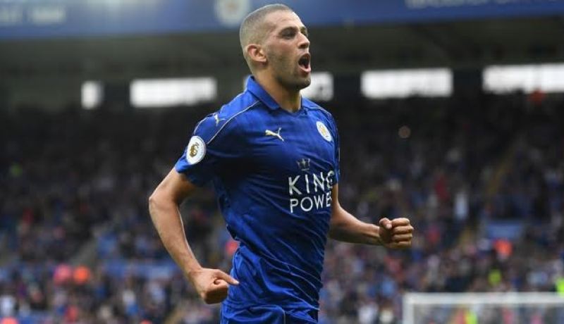 مدرب الزمالك المصري يشيد بإسلام سليماني