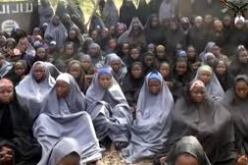 بوكو حرام تختطف مئتي فتاة وبخاري لا يعد باعادتهن