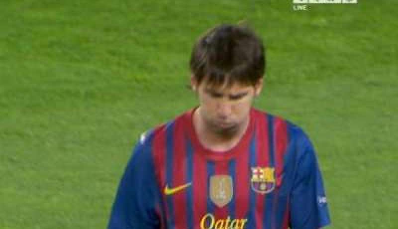 نهاية الشوط الاول: برشلونة 2 – 1 تشلسي