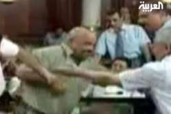 القصاص يشهر سكينا على زميله في جلسة عامة في البرلمان التونسي