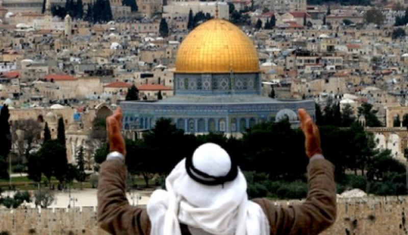 الإحتلال الإسرائيلي يمنع الفلسطينيين من أداء الصلاة في المسجد الأقصى بحجة الأعياد اليهودية