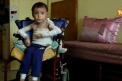 بعد اصابته بانحلال البشرة الفقاعي..عائلة عبد الرؤوف تناشد القلوب الرحيمة