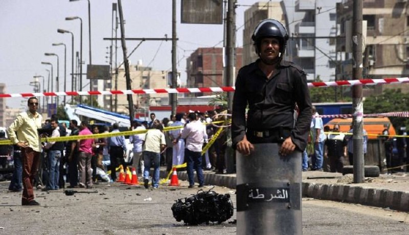 مقتل 5 رجال من الشرطة في كمين أمني بالقاهرة
