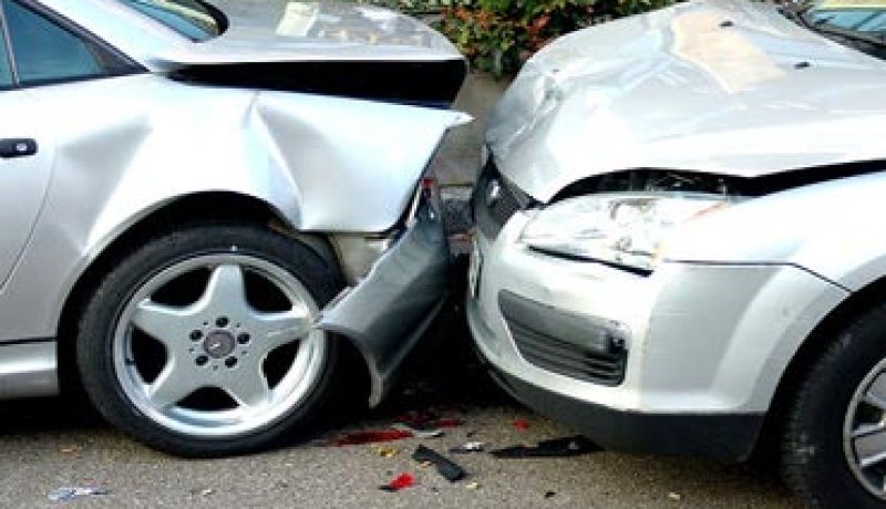 وفاة شخصان و اصابة 23 اخرون بجروح في 19 حادث مرور بالنعامة