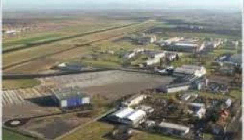 اقتراح انشاء بنك للمعلومات و مرصد في العقار الصناعي