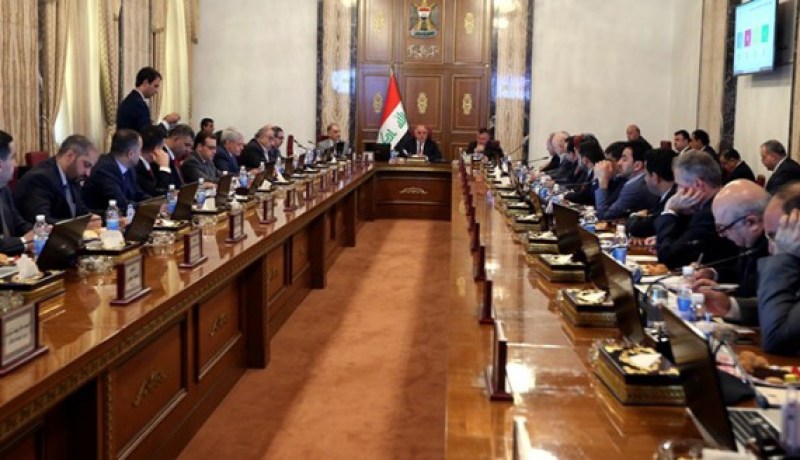 العبادي يبدأ إصلاحاته بتقليص عدد الوزراء