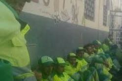 تجمع عمال النظافة المؤقتين في مستغانم للمطالبة بتسديد رواتبهم العالقة منذ جوان المنصرم