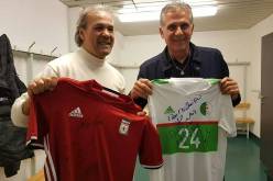 بالصور.. كيروش وماجر  يتبادلان أقمصة المنتخبين موقعين من طرفهما