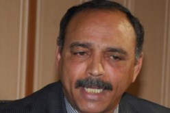 حسين خلدون يدعو مناضلي الأفلان للإطاحة بولد عباس