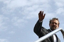 لاريجاني في تركيا لبحث الأزمة السورية