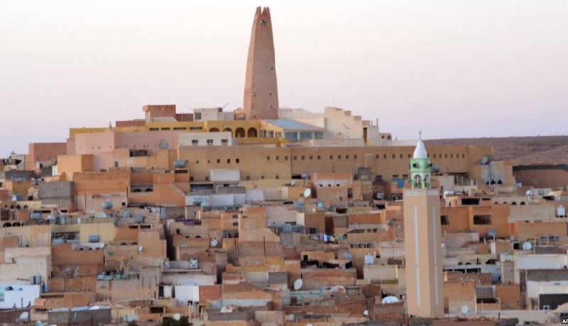 توقيف 3 أشخاص متهمين بقتل رعية افريقية في غرداية