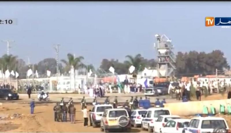 بوتفليقة يدشّن خط السكة الحديدية بئر توتة وزرالدة والمدينة الجديدة سيدي عبد الله