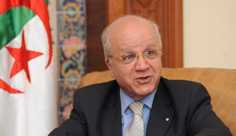 مدلسي يتحادث مع نظيره الإماراتي