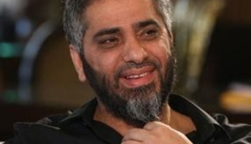 فضل شاكر يشتري اعتدة عسكرية لـ100شخص