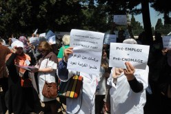 أصحاب المآزر البيضاء يطالبون برحيل وزير الصحة