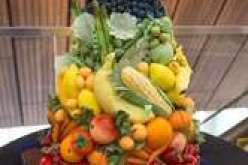 كعكة من الخضر و الفواكه الطازجة تدخل موسوعة جينيس