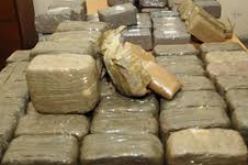 حجز 750 كلغ من المخدرات قرب الحدود المغربية