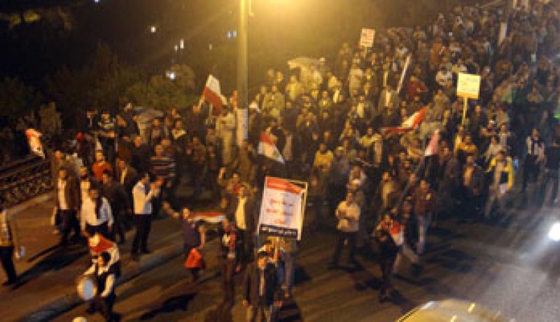 قتيلان في مواجهات بين مؤيدي مرسي ومعارضيه في القاهرة
