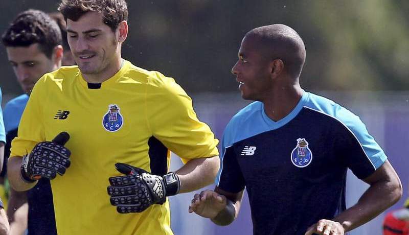 براهيمي يستسلم للأمر الواقع ويعود لتدريبات بورتو