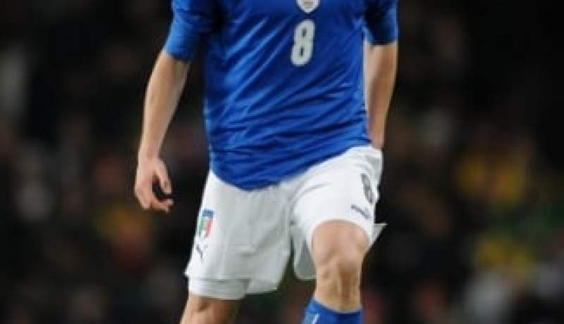 مونتوليفو جاهز لإغضاب والدته