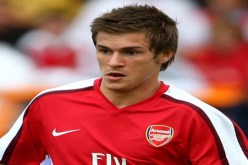 أرسنال يفتقد لرامسي أمام ليفربول وميلان