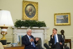 أوباما هدد عباس  بعقوبات إذا لم يسحب مشروع قرار تجميد الاستيطان من مجلس الأمن