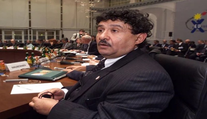 النظام الليبي مستعد للسلام وللقتال