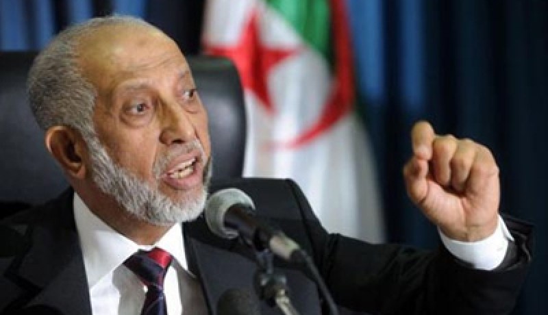 بلخادم يؤكد أن  تجديد الثقة في الرئيس بوتفليقة تعني مواصلة مسار الاستقرار و التنمية