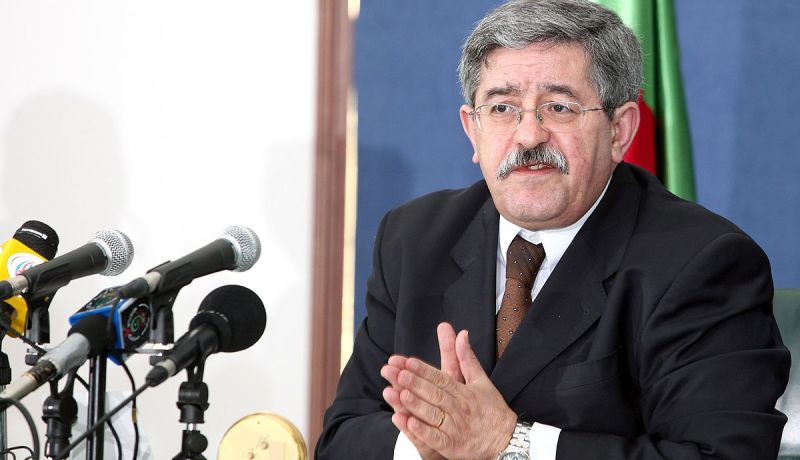 أويحيى: “ما زلنا مخنوقين.. والخزينة كان فيها 51 مليار دينار فقط في سبتمبر!”