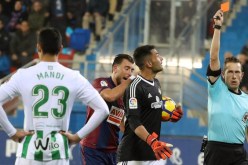 إدارة بيتيس تراسل الرابطة الإسبانية بسبب ماندي