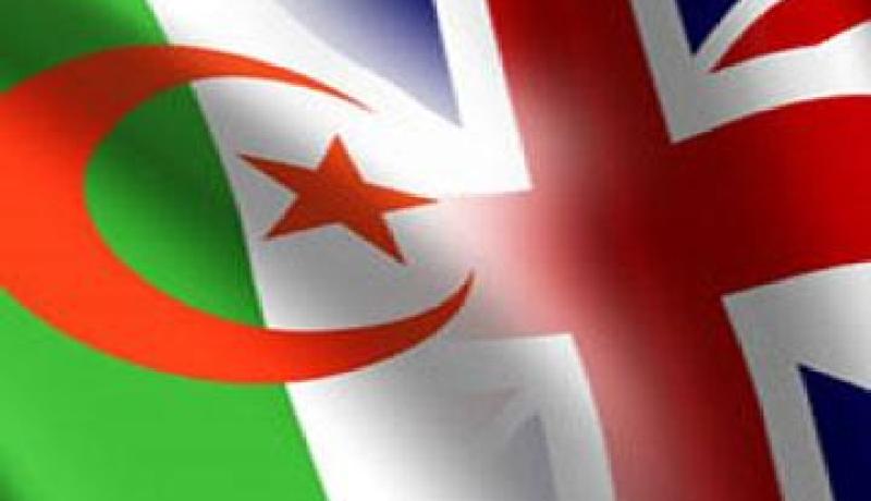 الجزائري رشيد سكاك يتسلم وسام رتبة الإمبراطورية البريطانية