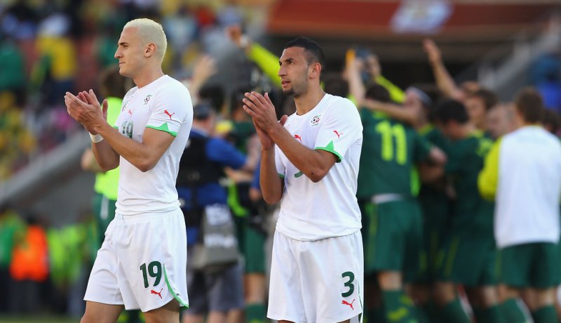 بلحاج: “أعيدوا بناء الخضر لمونديال 2022”